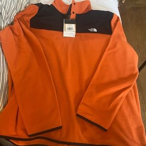 New With Tags North Face Mens XXL 1/4 Zip